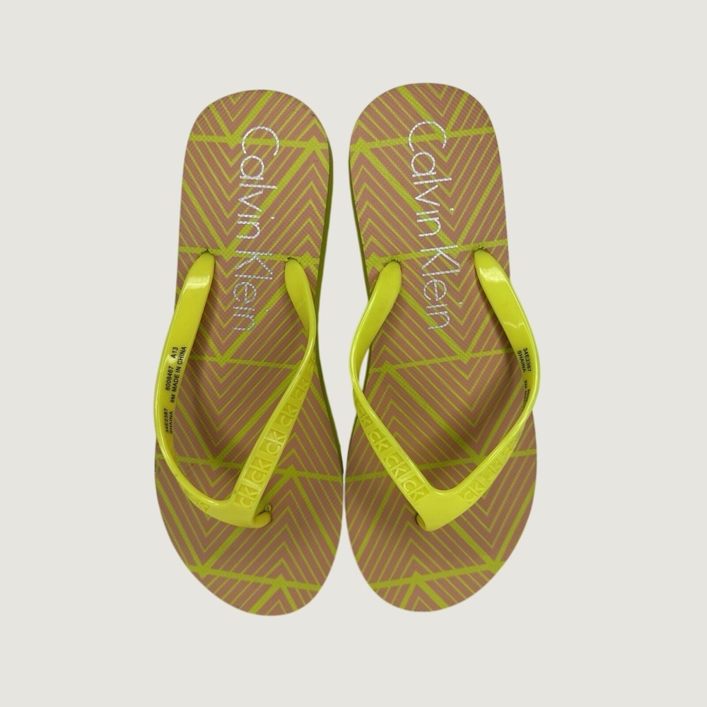 Calvin Klein Yellow Lemon Beach Flip Flops Size 8 Geometric Chevron Design